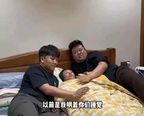 现在回看解清帅以前拍的视频，我才发现自己真的太单纯了，居然什么都相信。特别是这张