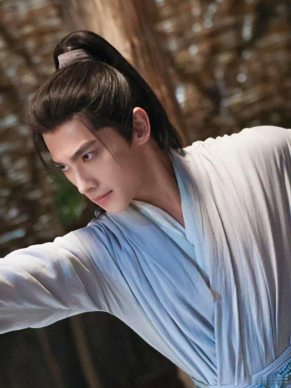 李乃文不懂aka杨洋杨洋版韩立自我介绍太有梗了！“大家好，我是韩立点aka”一