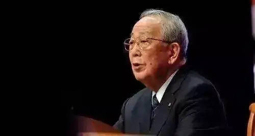 稻盛和夫：你又不差，慢慢来其实你永远猜不到，生活会在哪个路口突然给你一个坎，也