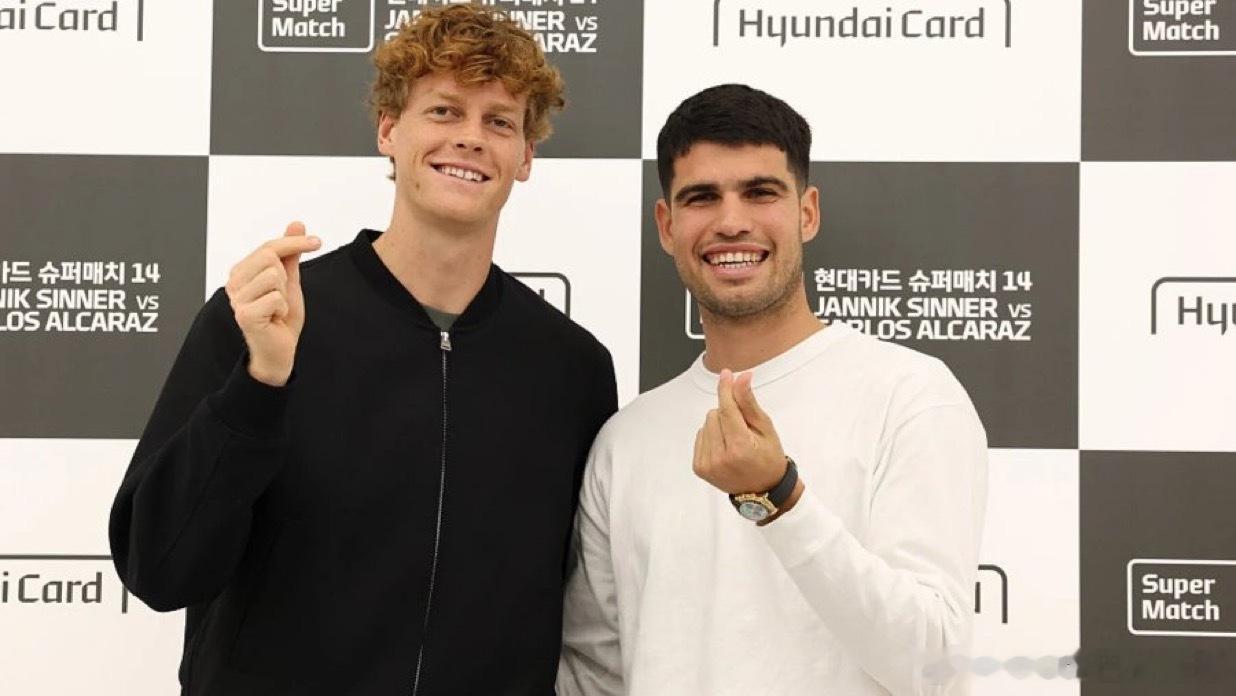 双子星在多哈的出场费120万美金据《米兰体育报》报道，卡洛斯·阿尔卡拉斯和扬尼克