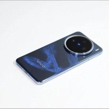 老vivo升OriginOS6发热？蓝心下放藏玄机老vivo升级就发烫、