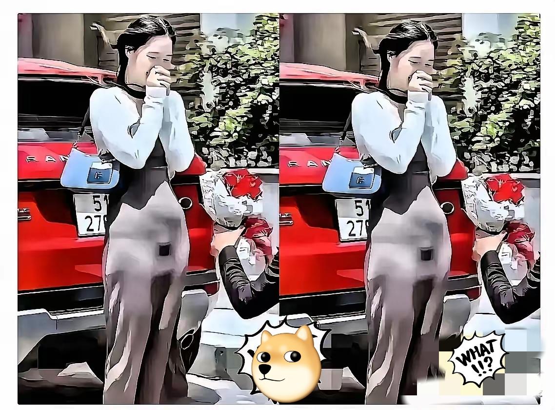 男的一单膝跪地，全场的目光就偏了航。没人紧盯钻戒的克拉数，反倒集体盯着姑娘