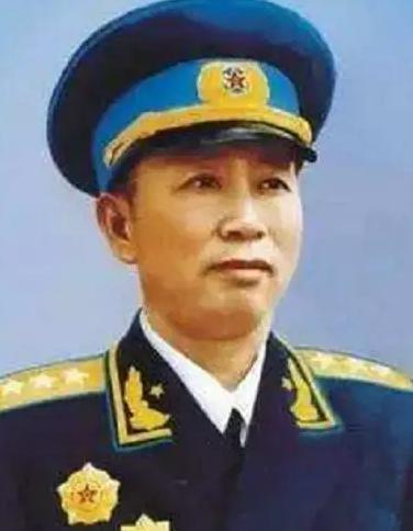 1965年，空军司令刘亚楼将军病危，周总理前去看望，可就在他离开医院的时候，却声