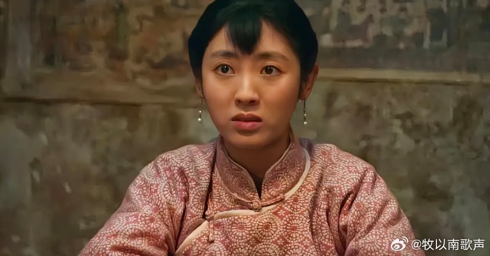 在《生万物》构建的那个时代里，苏苏的命运令人唏嘘。她出身大小姐，养尊处优的生活塑