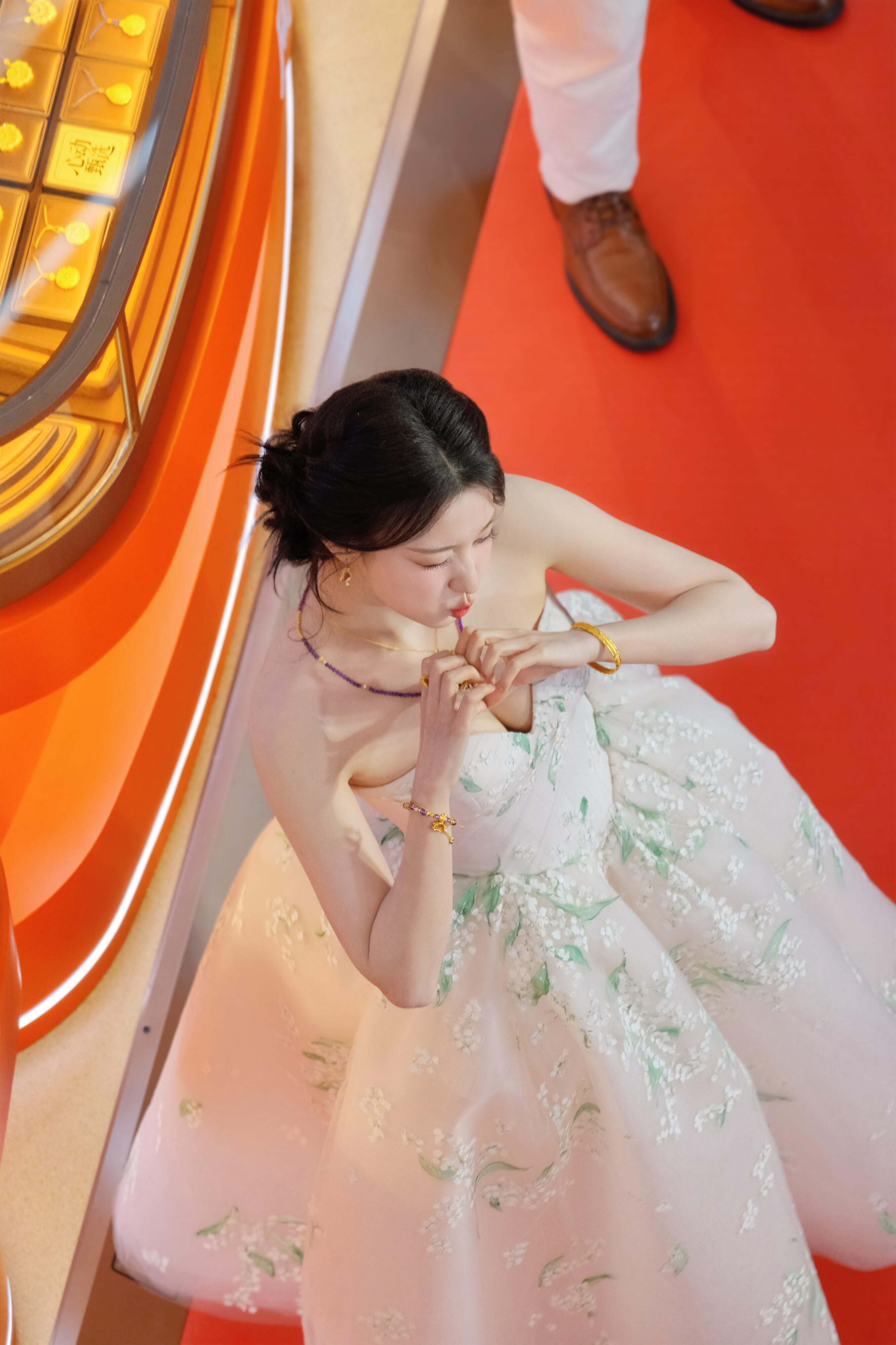 金晨说王楚然在现发撒得开王楚然晚安