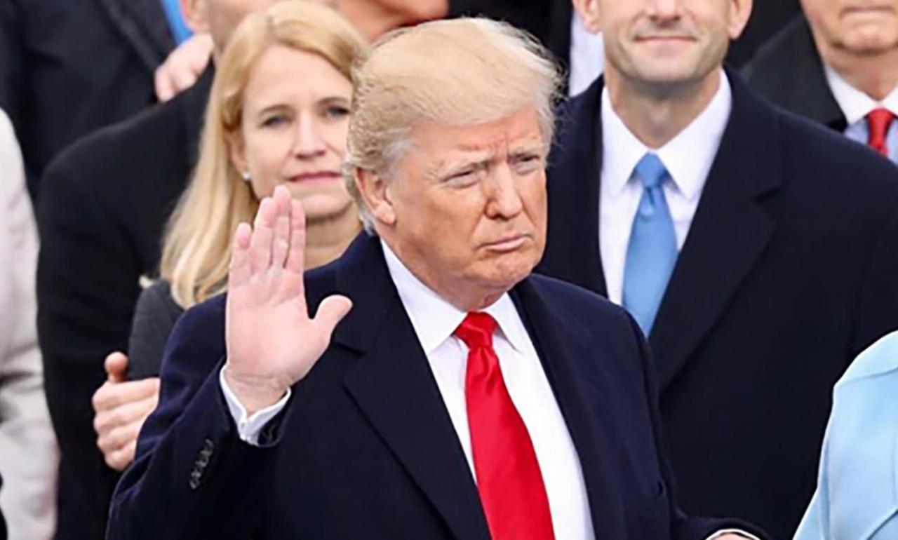 【“右派谁也不会买特斯拉，左派谁也不会买。埃隆·马斯克沦为失去祖国的男人。”】综