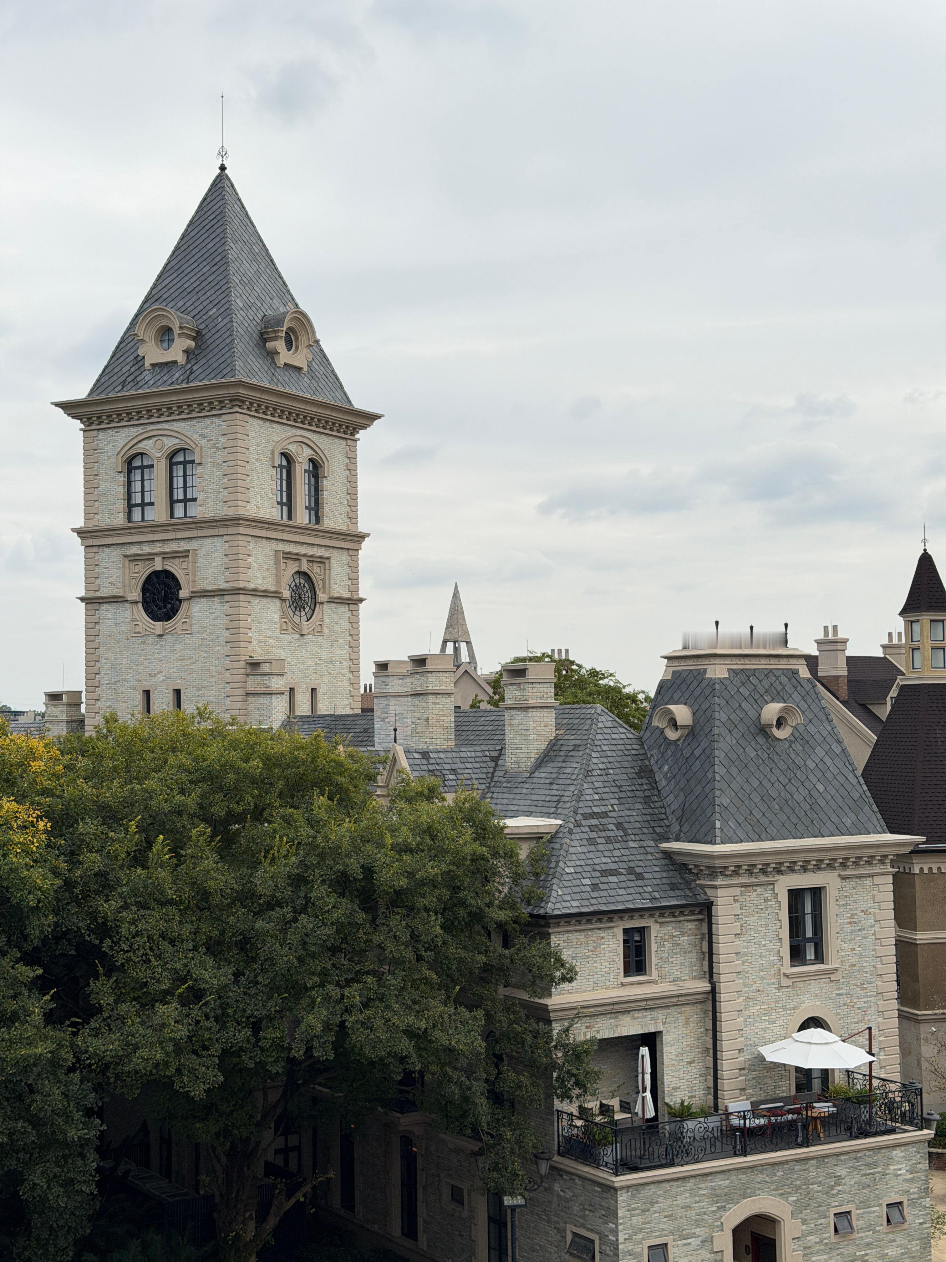 在公主酒店醒来用公主餐