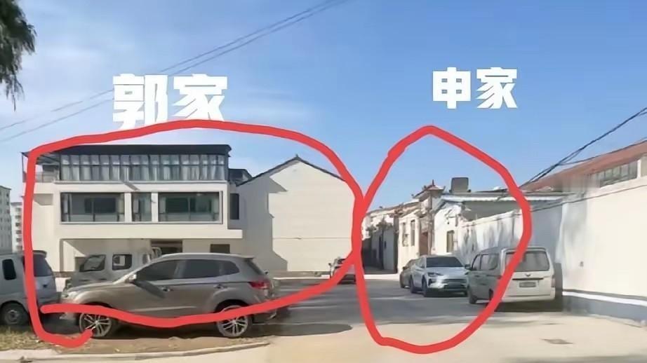 申家拍视频说住了二十多年的老地方被狗吵得没法睡，网友一句“搬啊”刷屏。可申家回