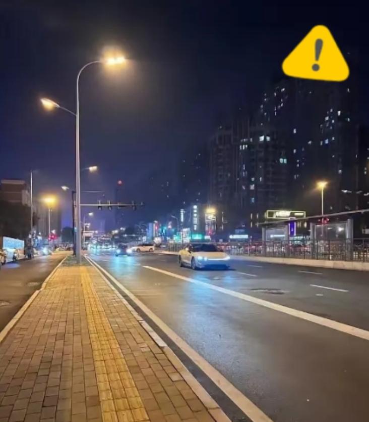 今天就是7月30号了。我奉劝各位一句：从中午到下午六点之前，能不出门，就别出门。