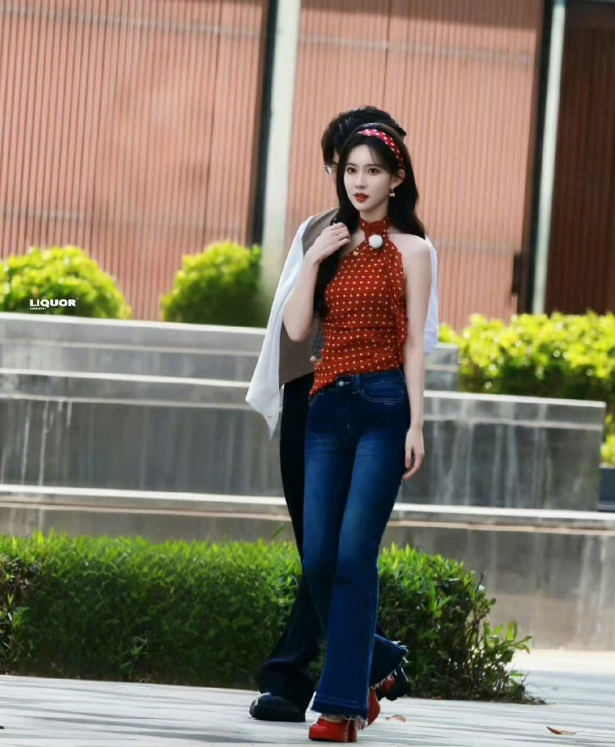 孟子义我跟你了李昀锐我知道奔跑吧孟姐一句“我跟你了”，李昀锐一句“我知道”，这默