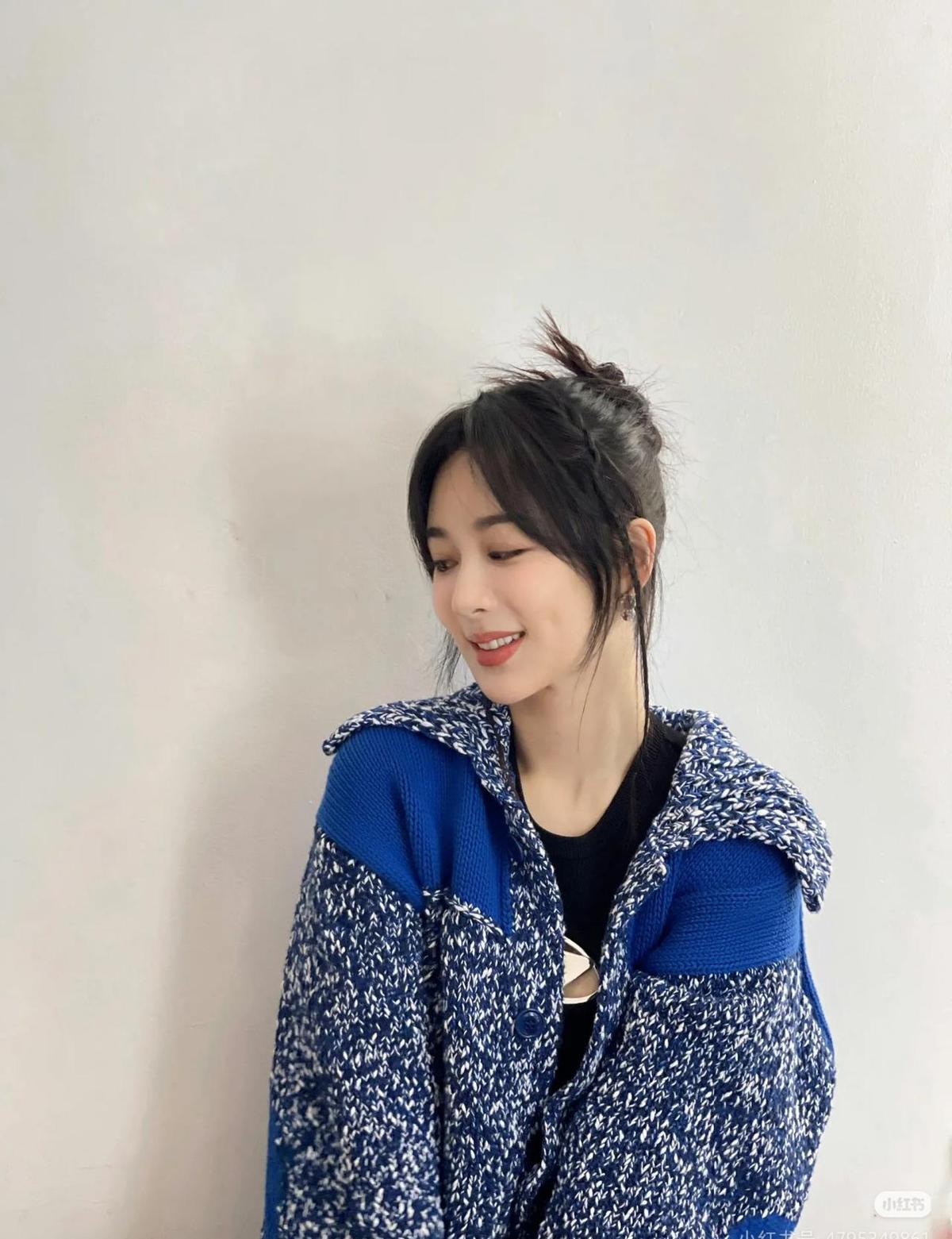 夏雪又上班了，微博转发破两百万。她没喊“爸”，也没喊“妈”，就发了句“下雪了”