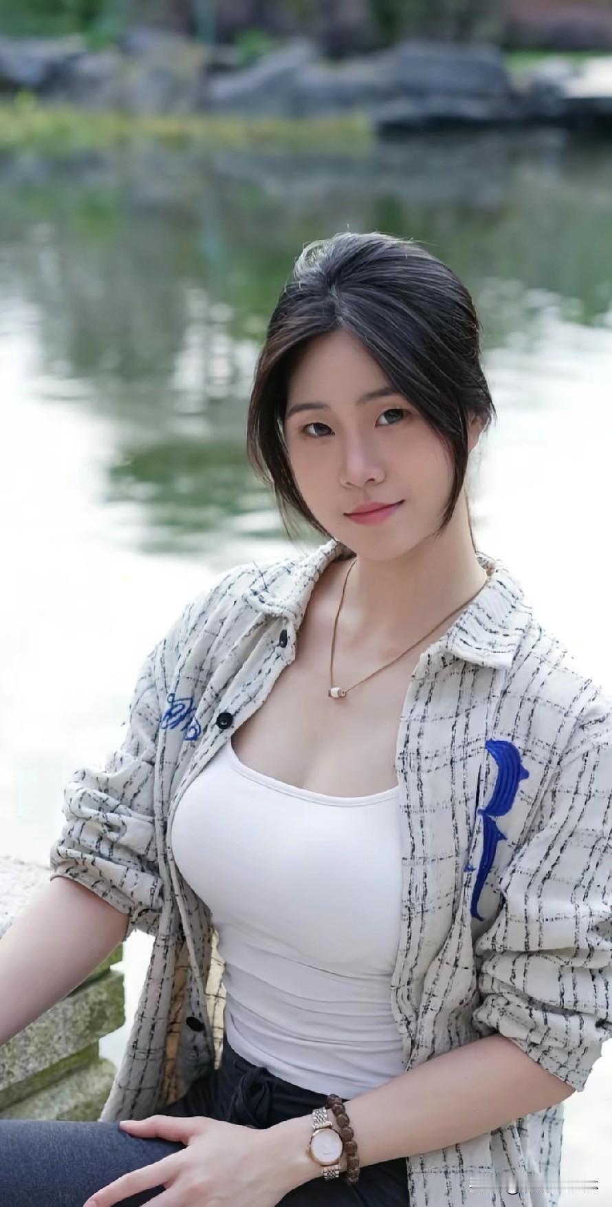 清新自然，甜美可人，户外自拍，元气满满！