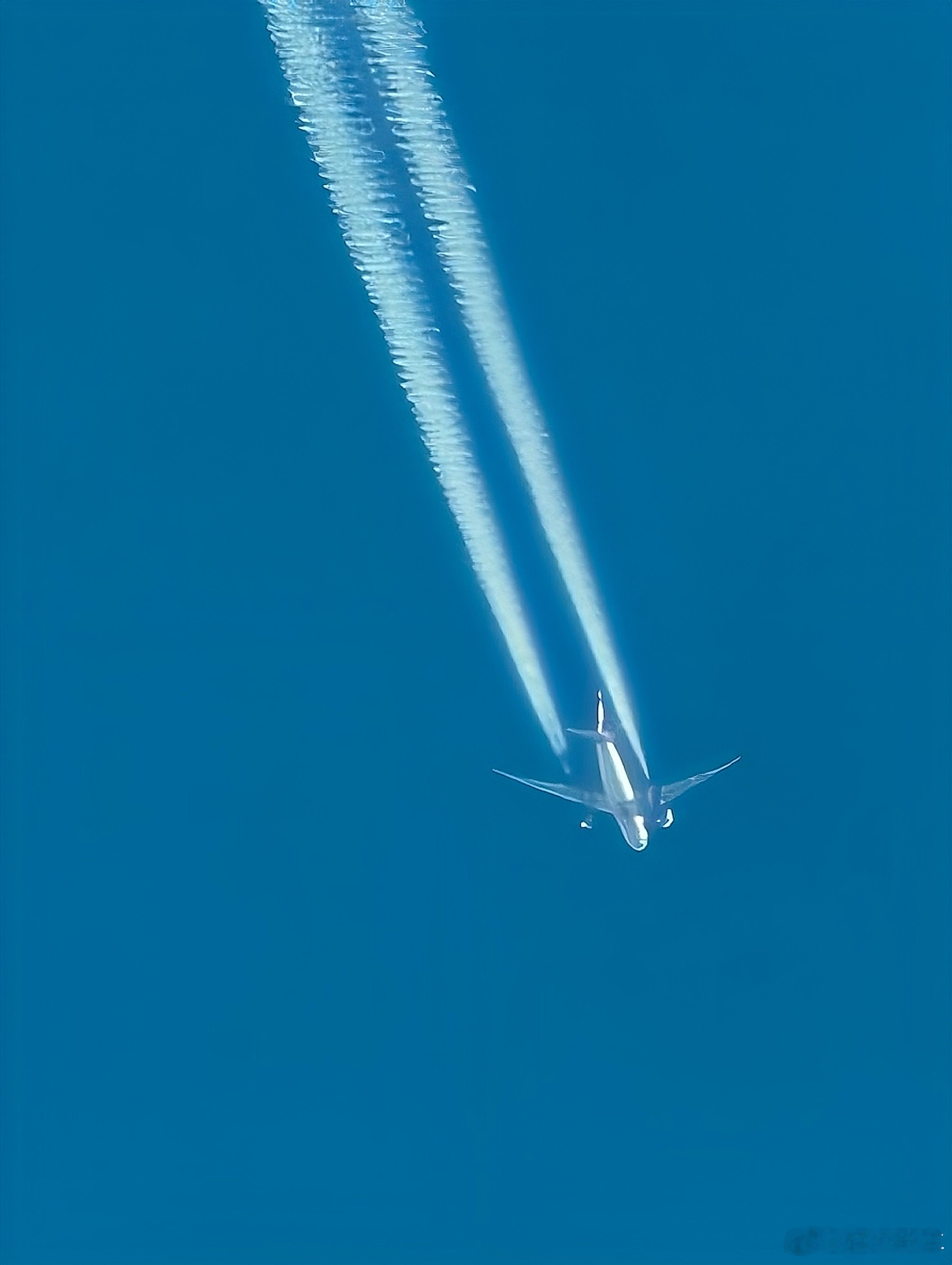 要不是比亚迪先喊出“5分钟充好、9分钟充饱”，谁会把充电速度当回事？友商这几年“