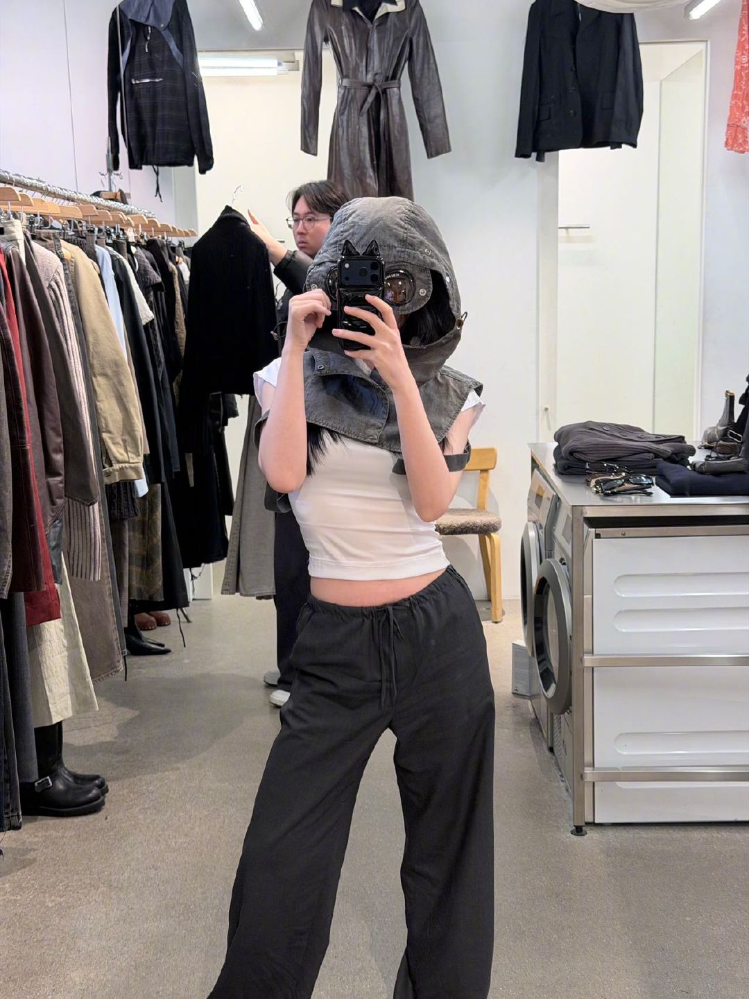 虞书欣斯德哥尔摩随拍久违的旅途随拍太治愈！虞书欣在斯德哥尔摩留下美好，每一帧都