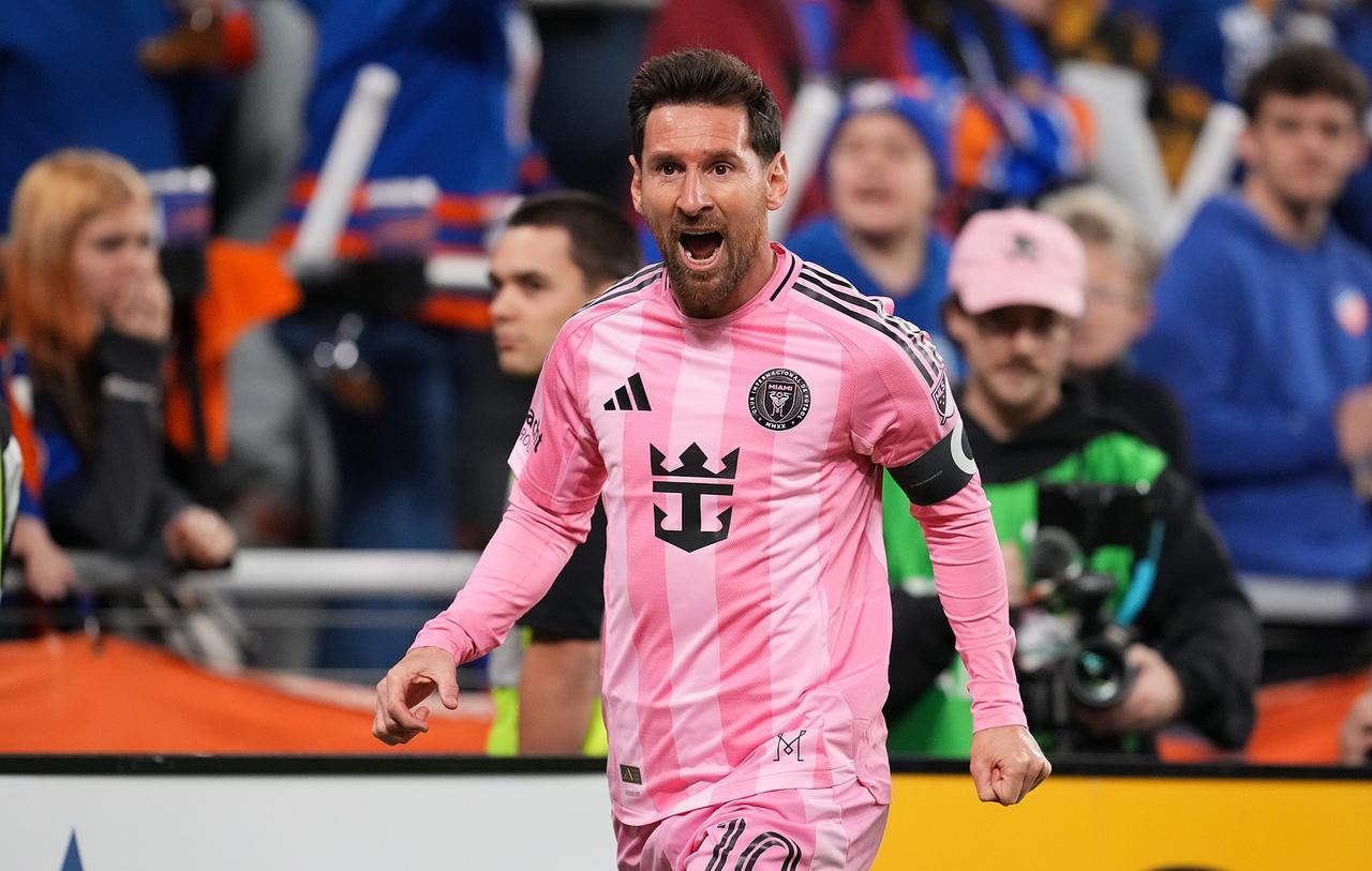 梅西一年工资，够养人家一整支队。迈阿密国际，砸了快五千万美金，才捧回个冠军杯。