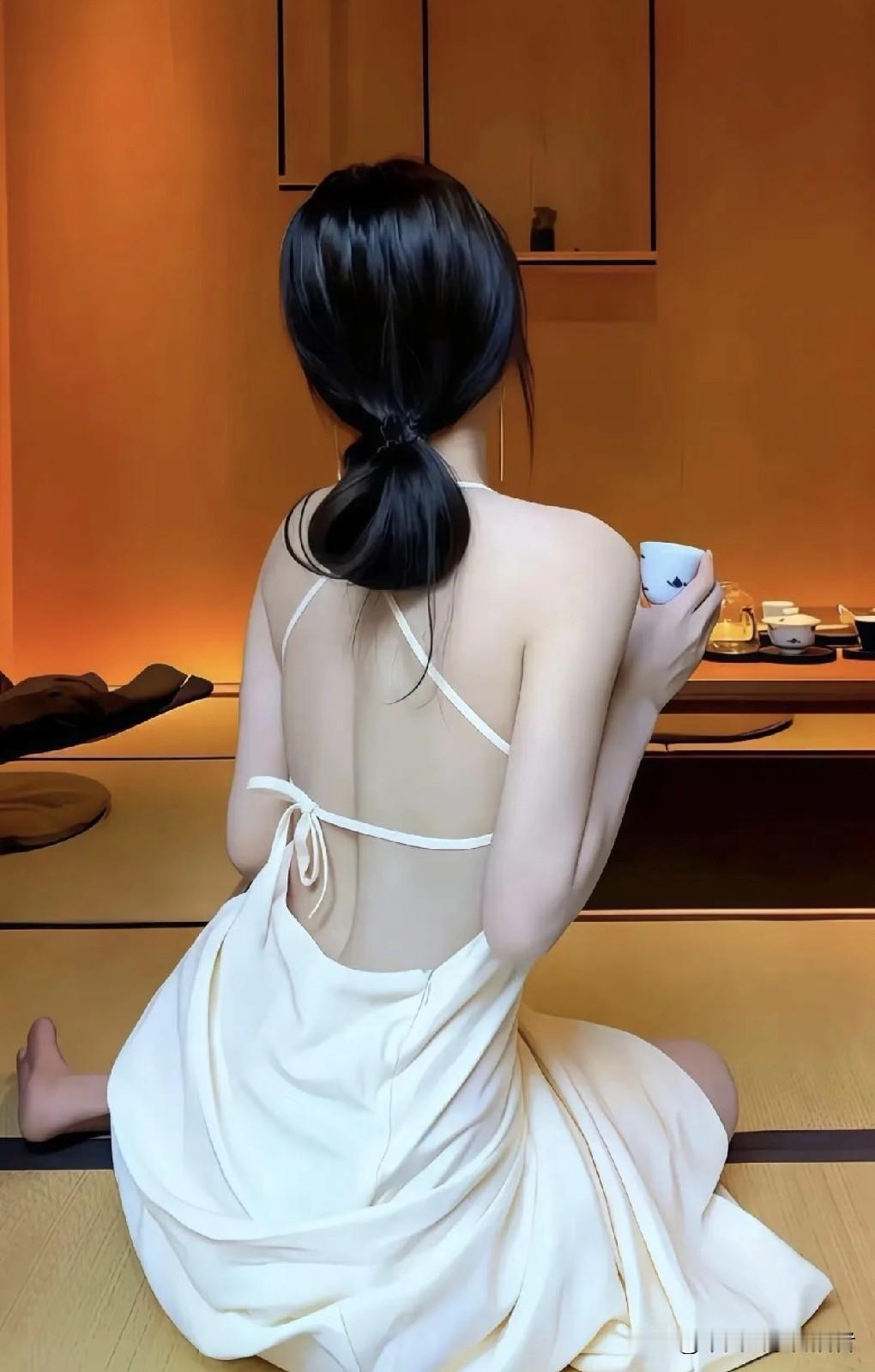 “洗澡千万别跟老公一块儿瞎折腾！”这话可不是危言耸听，可不是危言耸听，我闺蜜上