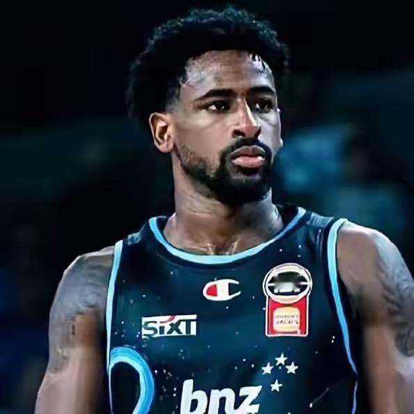 辽宁男篮本赛季能否打入八强或者四强，很大程度上取决于新外援布罗金顿的发挥，威尔斯