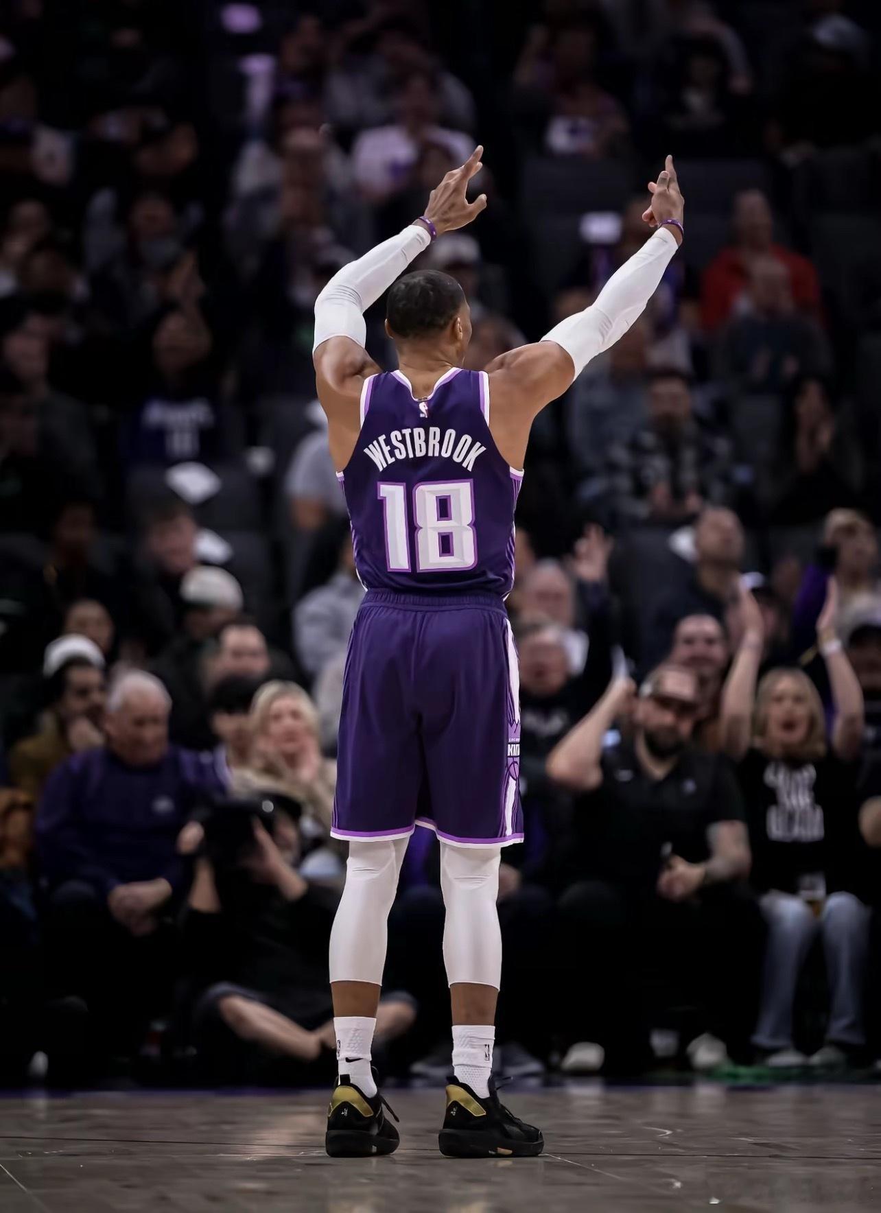 谁能想到？谁敢在这个时候这么投？还得是你啊大威少！那一刻全世界都以为要输了，只有