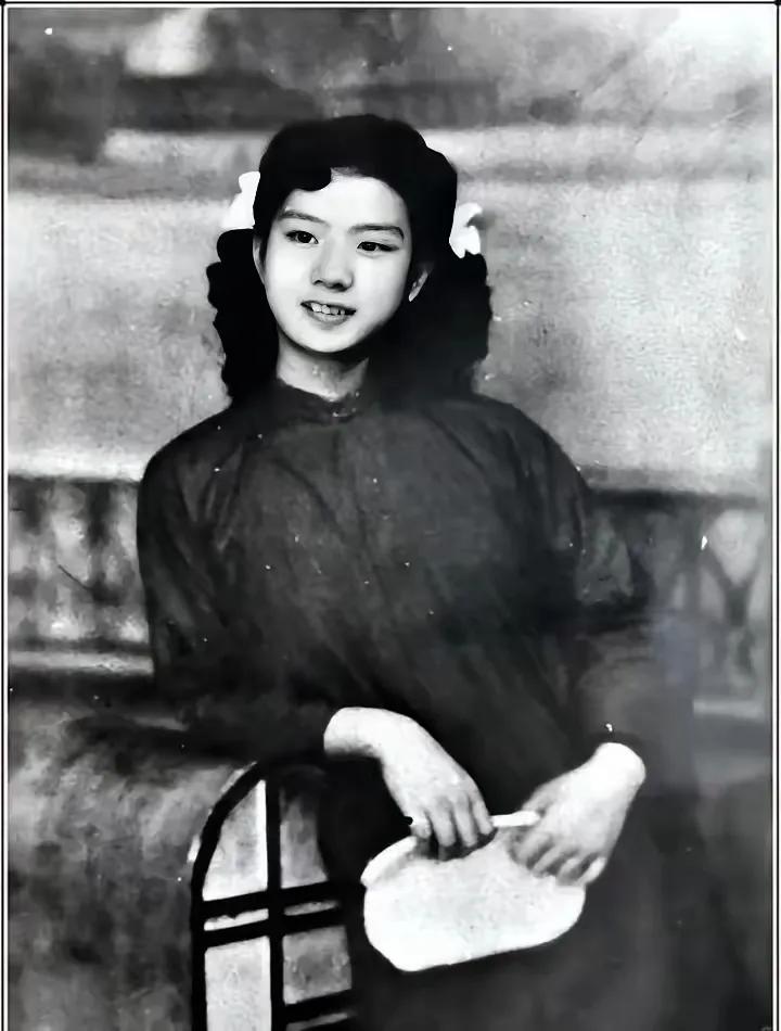 叛徒的出卖来得猝不及防！1949年9月，和她单线联系的地下党员被捕后叛变，直接供