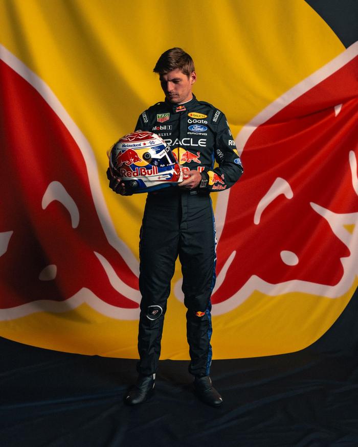 F1四冠王维斯塔潘在2026赛季过得并不顺利，新规将竞争核心从空气动力学转