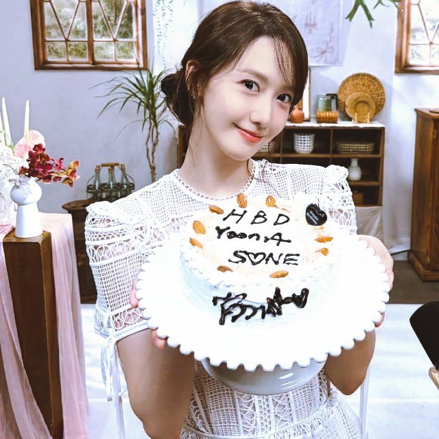 林允儿林允儿自修林允儿头像自拍更新女神真的太美丽了