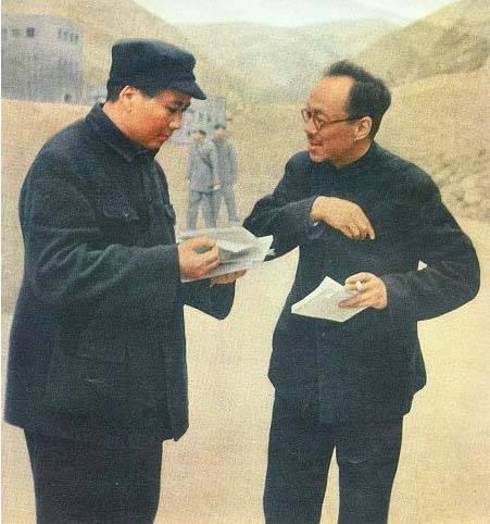 1964年，毛主席在一次讲话中说，现在被书迷住了，我这一辈子想把二十四都读完，现
