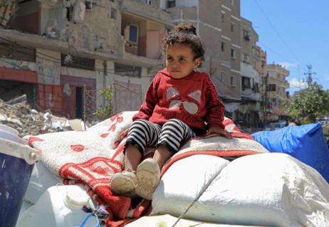 阿拉伯军人呐喊：曾经有一个东方大国，饱受欺凌侵略，最后举全国之力取得了成功，是唯