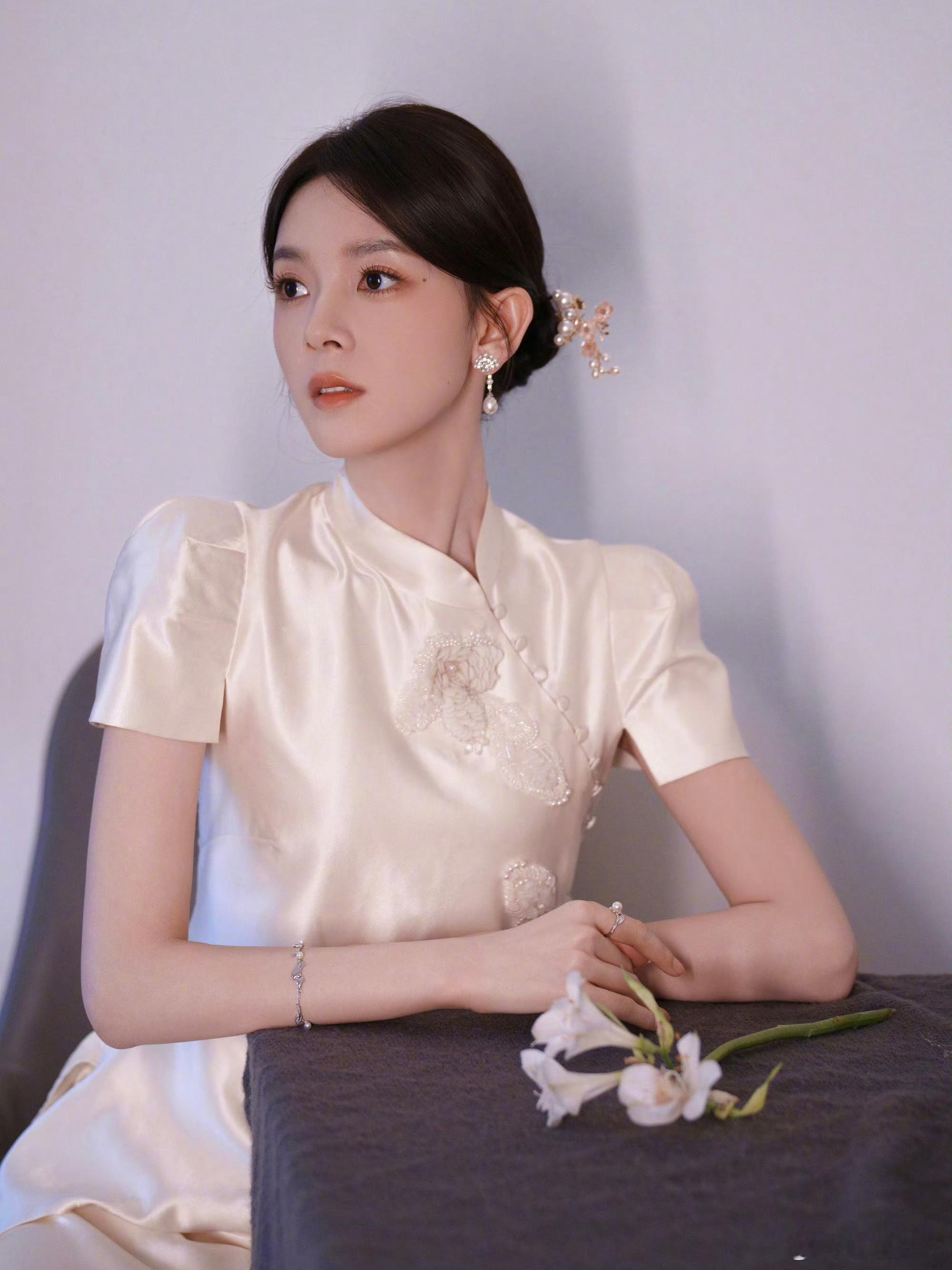 陈瑶我家那闺女狂喜！终于等到陈瑶加盟闺女，狠狠期待瑶妹的真实生活碎片