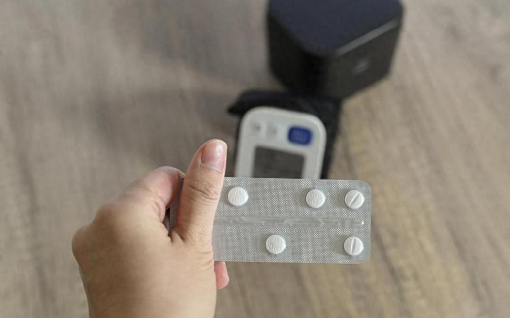 经常吃倍他乐克，要知道它的3大特点，5种风险，涨知识了！倍他乐克在心血管科的