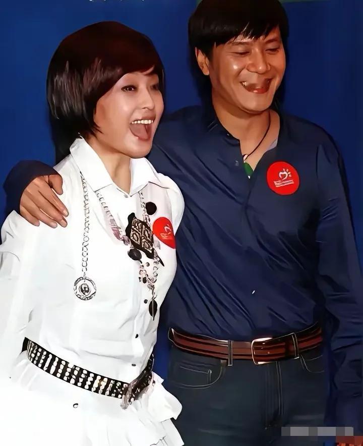 当年的刘晓庆真的很漂亮，无论是从言谈举止还有身材，都非常的端庄大气，李晓庆老年不