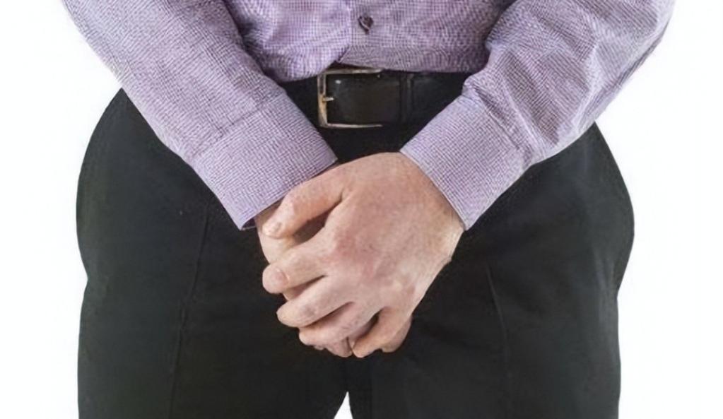 半夜易醒在肝，眼睛花在肝，阴囊潮湿还在肝，3盒中成药帮你搞定肝脏管的事远比我