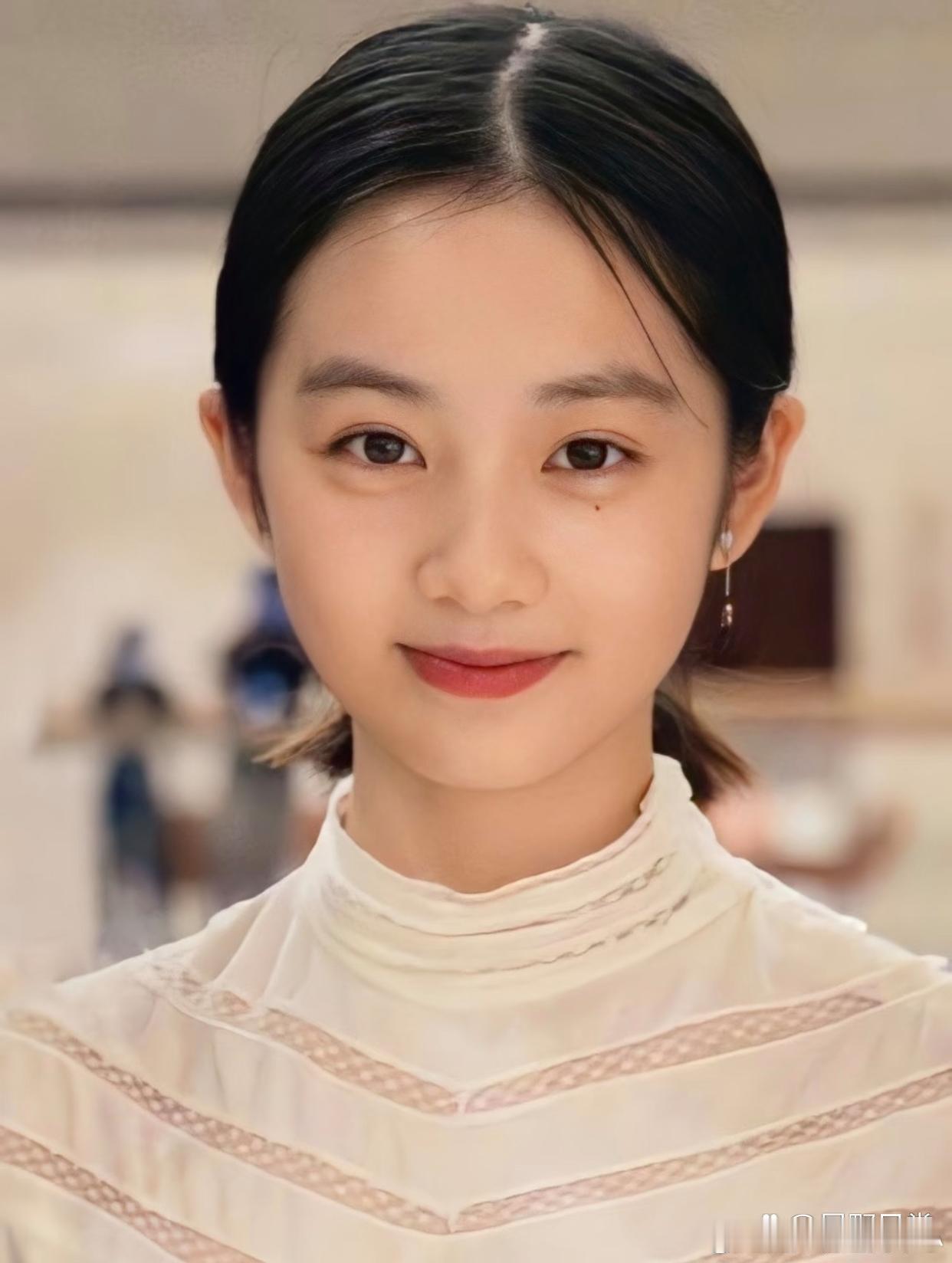 1.黄磊有意栽培家中子女踏入演艺圈，如今黄多多也开始带动弟弟增加曝光。黄磊十分