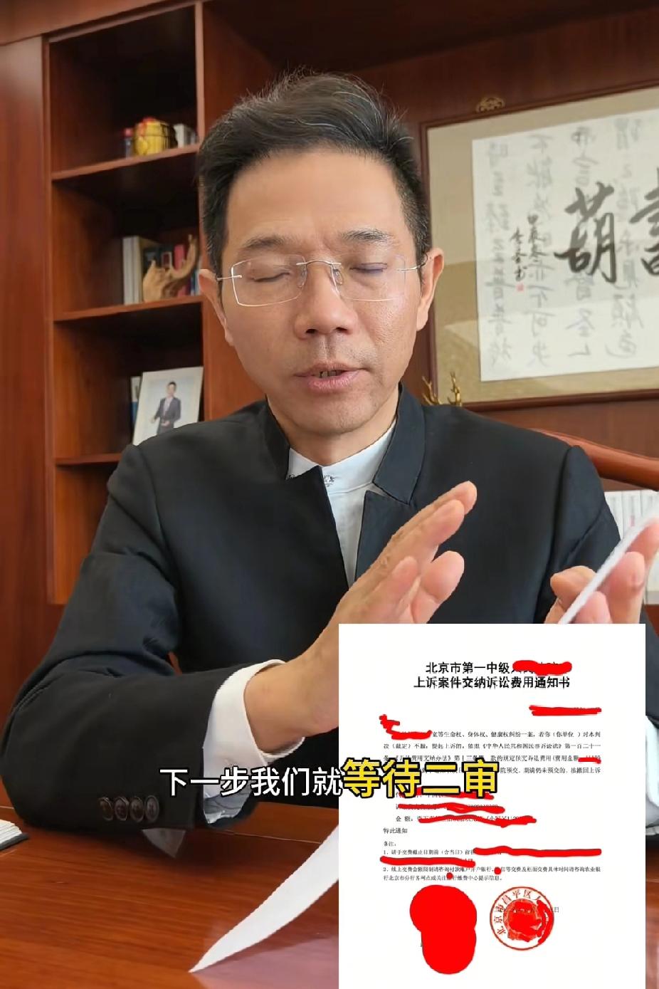 柴桑大姐直播讲狗尾巴草穿蚂蚱的趣事！大姐直播给大家讲小时候抓蚂蚱，回家喂小鸡