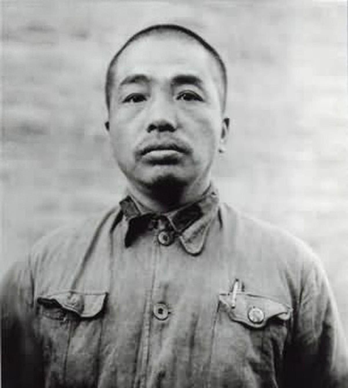 彭德怀身边的五位副司令，四人是上将，还有一位没有军衔，他们的真实身份究竟是谁呢？