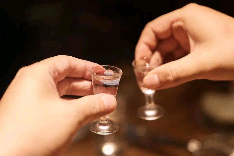 之前刷到过好几个同桌喝酒出事家属索赔的新闻，这次河北南宫这个判例真的看得人挺感慨