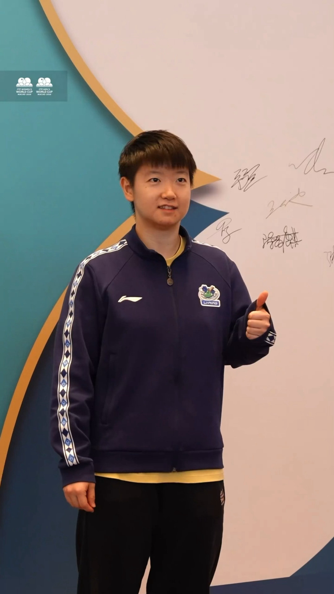 端端正正拍照🤤🤤