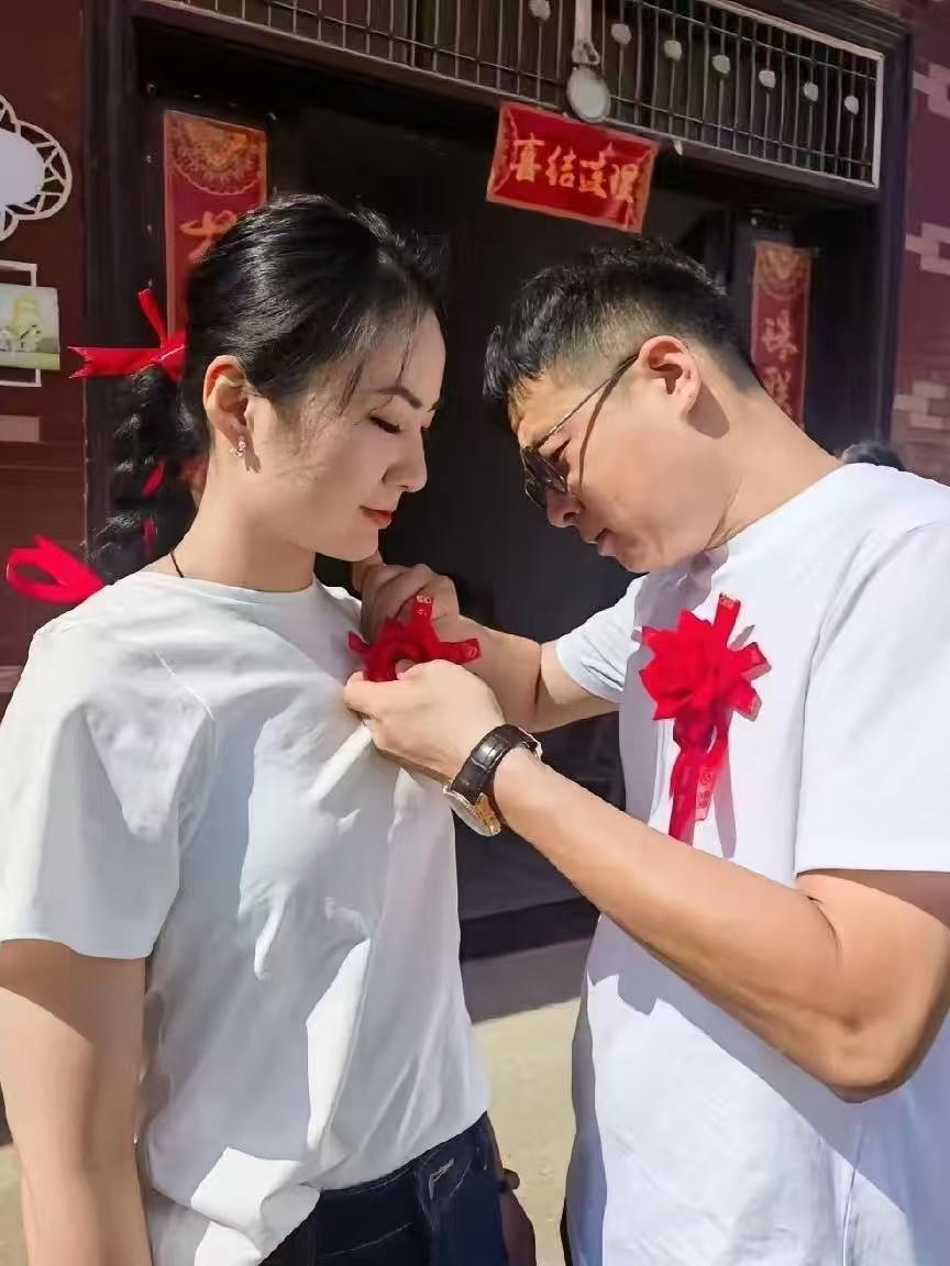 河南农村，二叔家的女儿今年出嫁了，彩礼6.6万元全部由女方家退回，没有陪嫁品、没