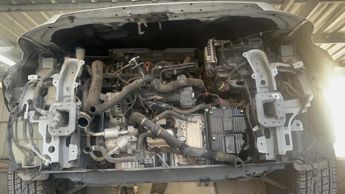 上次车子正在行驶途中轻微抖动，4S店检查完说点火线圈、火花塞都要换，还要洗油路，