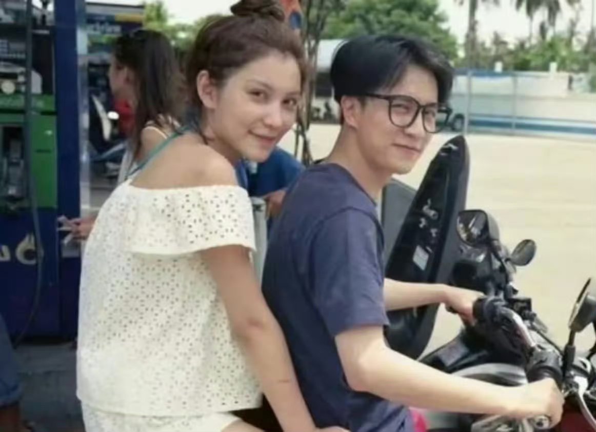 李雨桐被行拘这...纯是这姐自己作的啊！老薛已经非常非常体面了，李雨桐一直纠缠不