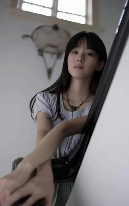 陈都灵这脸蛋，绝对妈生自然脸，真绝。