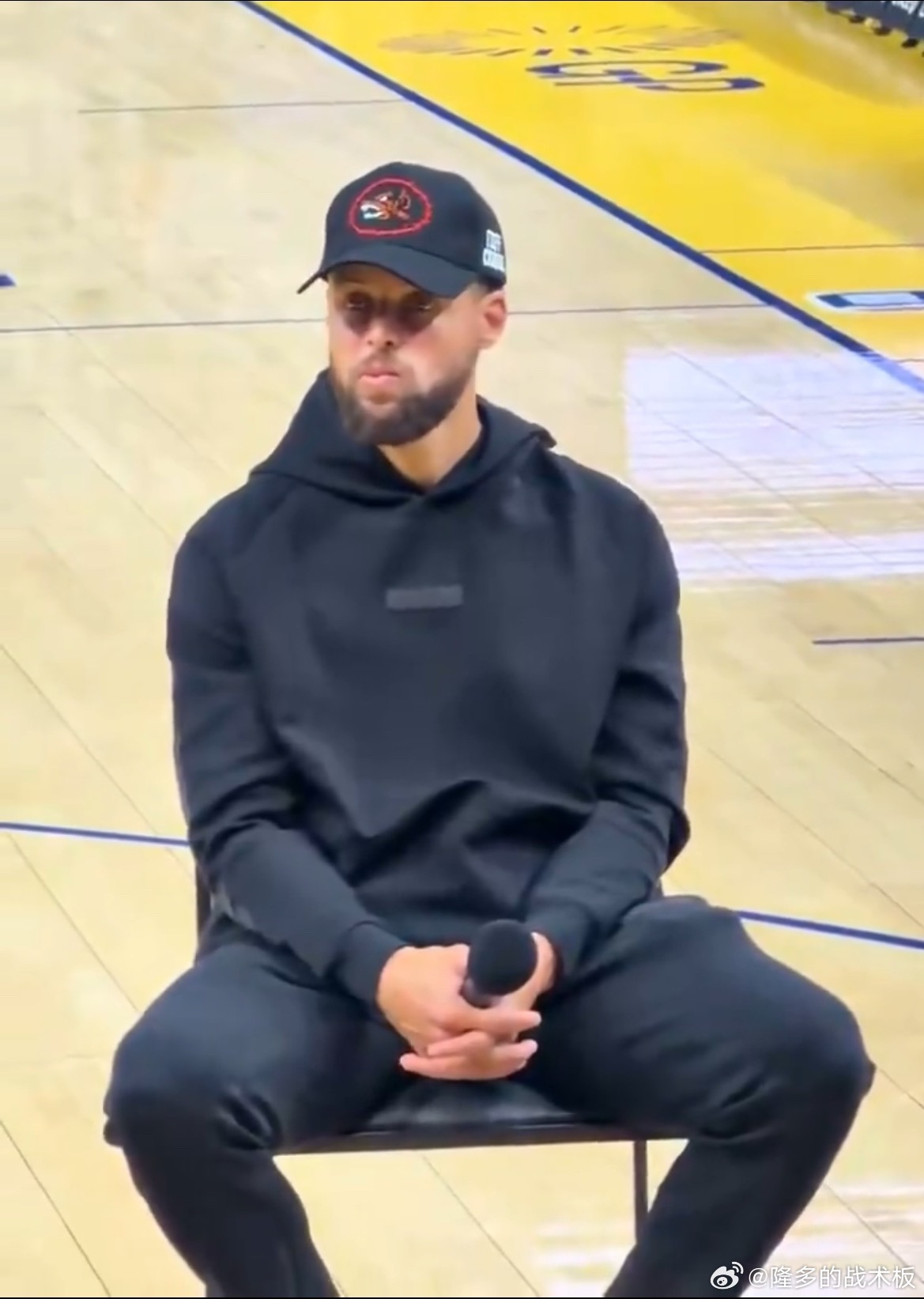 勇士队记Slater：库里坦言，这次右膝的伤病情况“难以预测”——自1月24日首