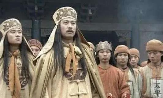 1853年，南京城里发生了一件怪事。一道命令下来，全城男女不管老幼、不管婚否，当