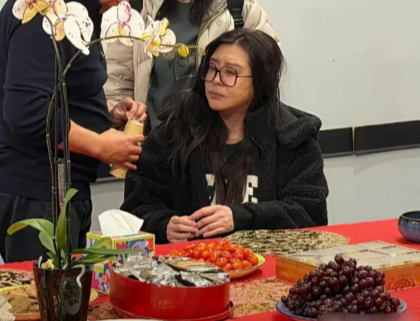 58岁王祖贤被拍。变化好大呀。​​