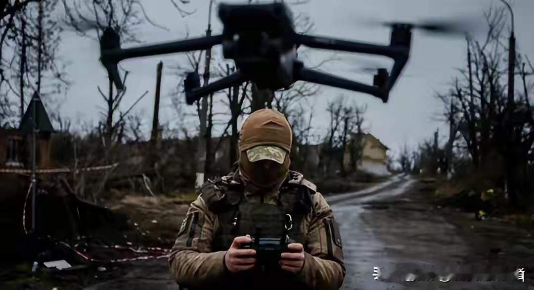 送死的进去了？还在这个月上旬的时候，俄罗斯军队的一个上将司令就向总统普京报告，