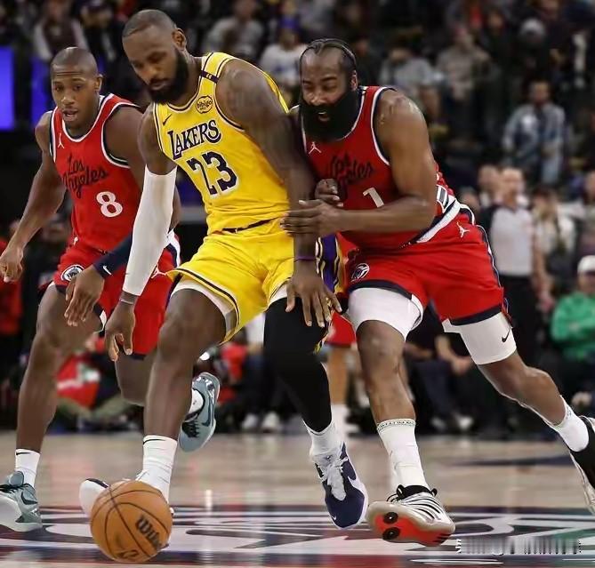 难以置信！11月26日，湖人队今天3条新消息值得一提:第一，湖人官方正式官宣