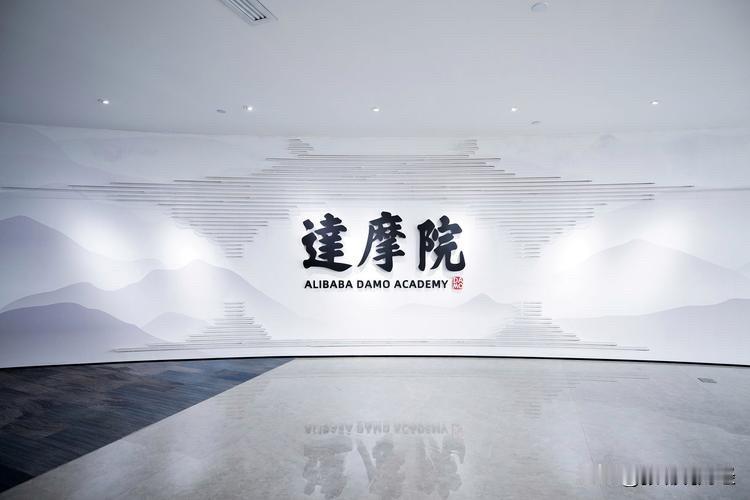 被笑了十年的狠话，在《Science》上有了中国答案！十年前，AI教父辛顿说