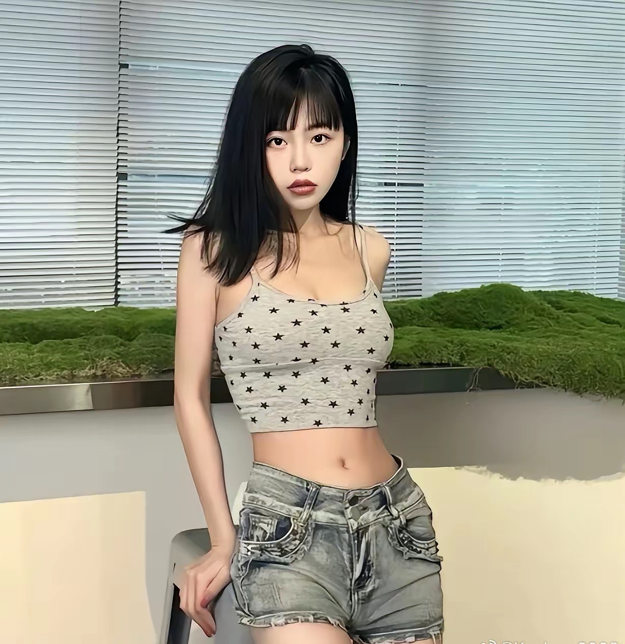 关晓彤和司晓迪，如果让你选一个当女朋友你会选谁呢？