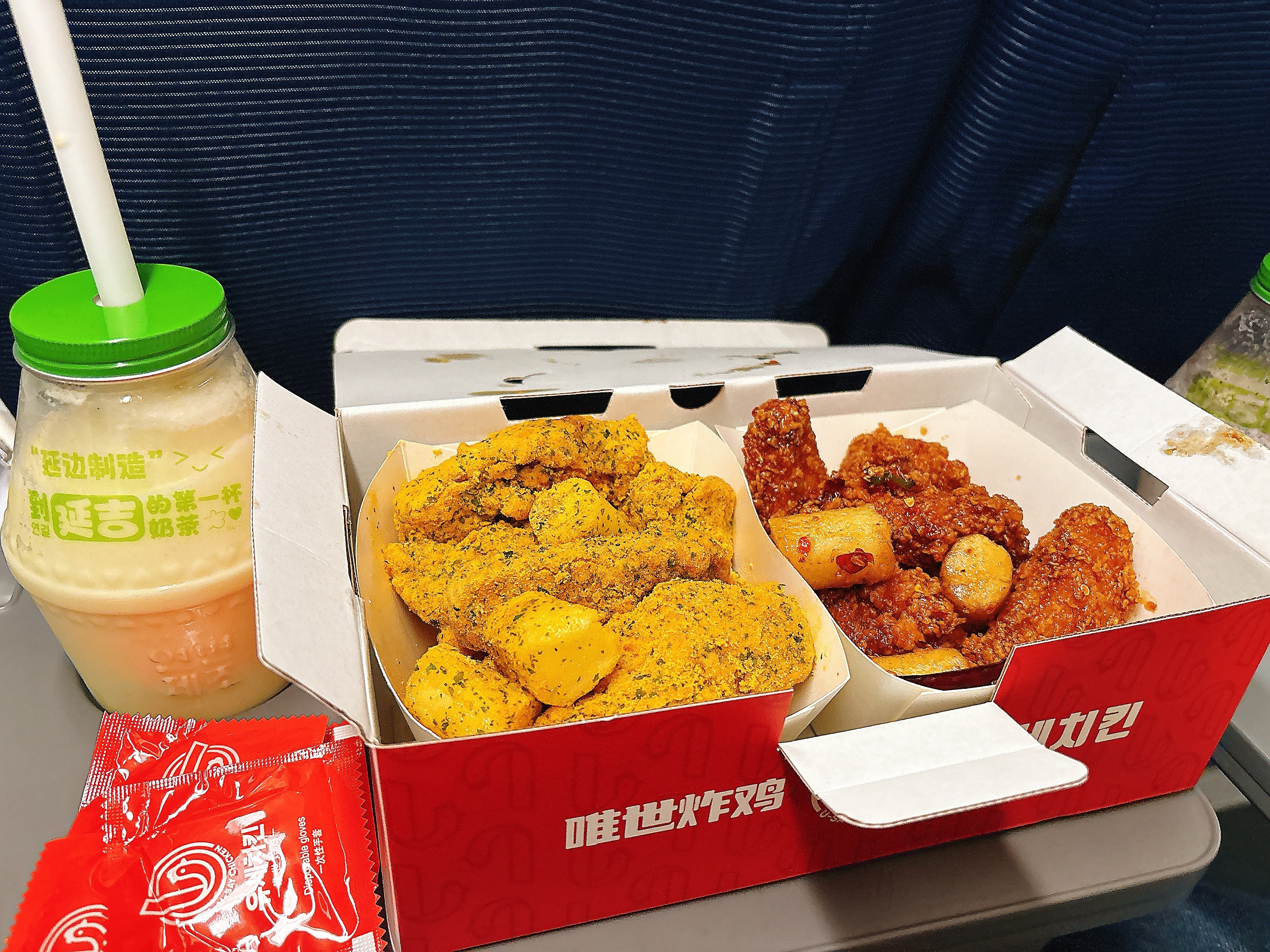 这里太好吃了炸鸡太好吃了还带走在车上吃的时候隔壁还说为什么自己没买炸鸡终于吃上了