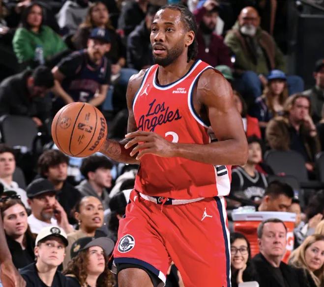 1月26号的NBA，有2场比赛是大比分狂胜！第一场，金州勇士客