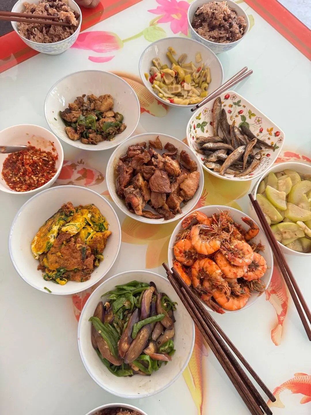 安徽，5个人，顿顿9个菜，生活需要美食治愈
